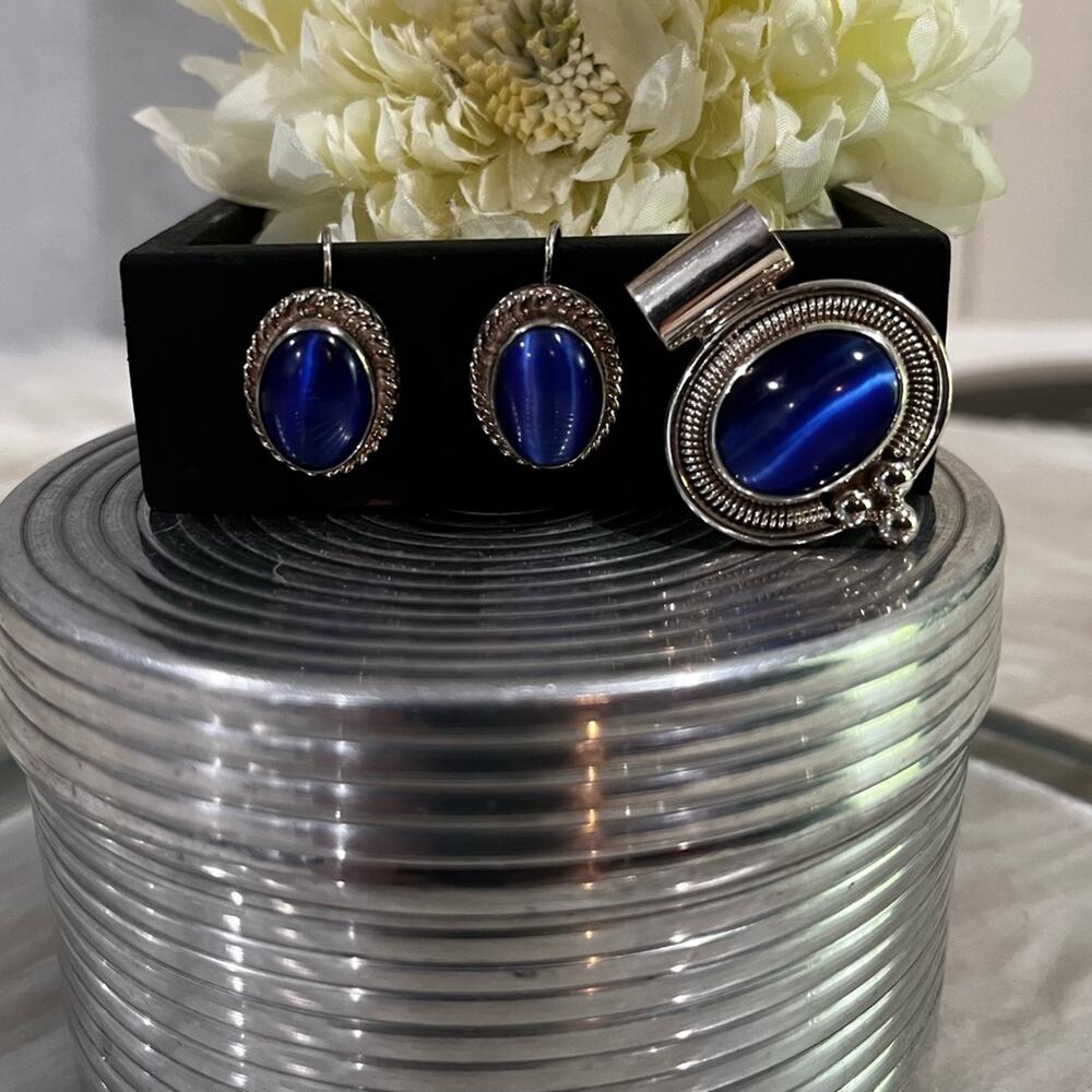 Vintage Mexican Taxco 925 Sterling Silver Cabochon Cut Cats Eye Pendant Earrings - Picture 4 of 15